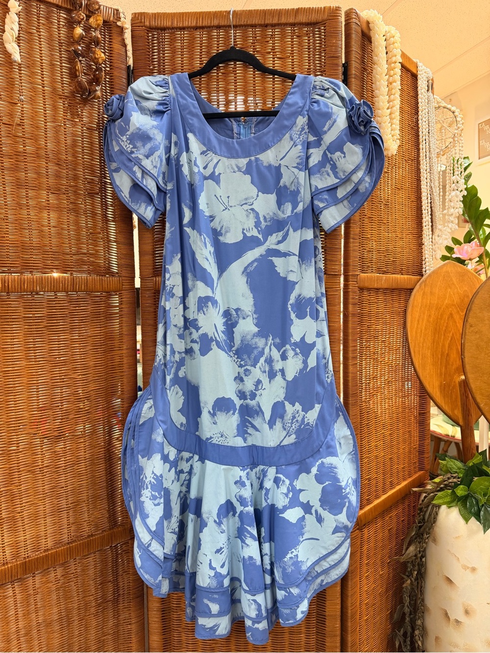 Vintage Princess Kai’ulani Light Blue Floral Puff-Sleeve Women's Mu’u Dress - XS